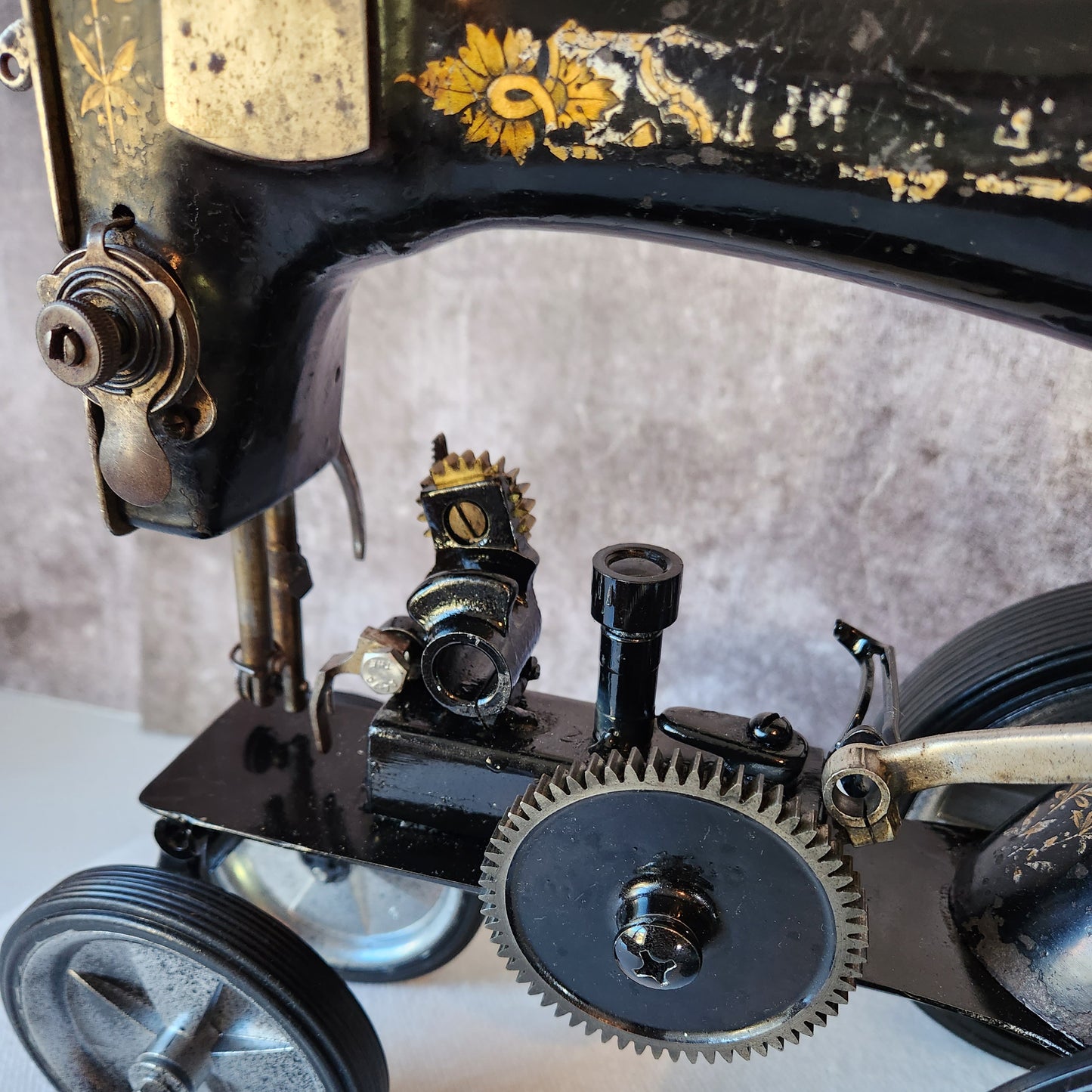 Traction Singer Engine